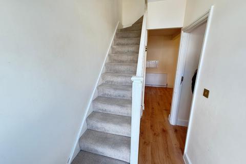 3 bedroom terraced house to rent, Abercorn Crescent, Harrow HA2