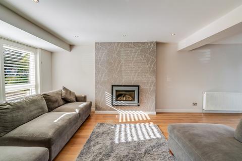 2 bedroom terraced house for sale, 38 Ross Gardens, Edinburgh, EH9 3BR
