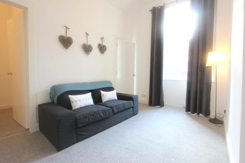 Apartment in Edinburgh, Lorne, Leith Central - View 3