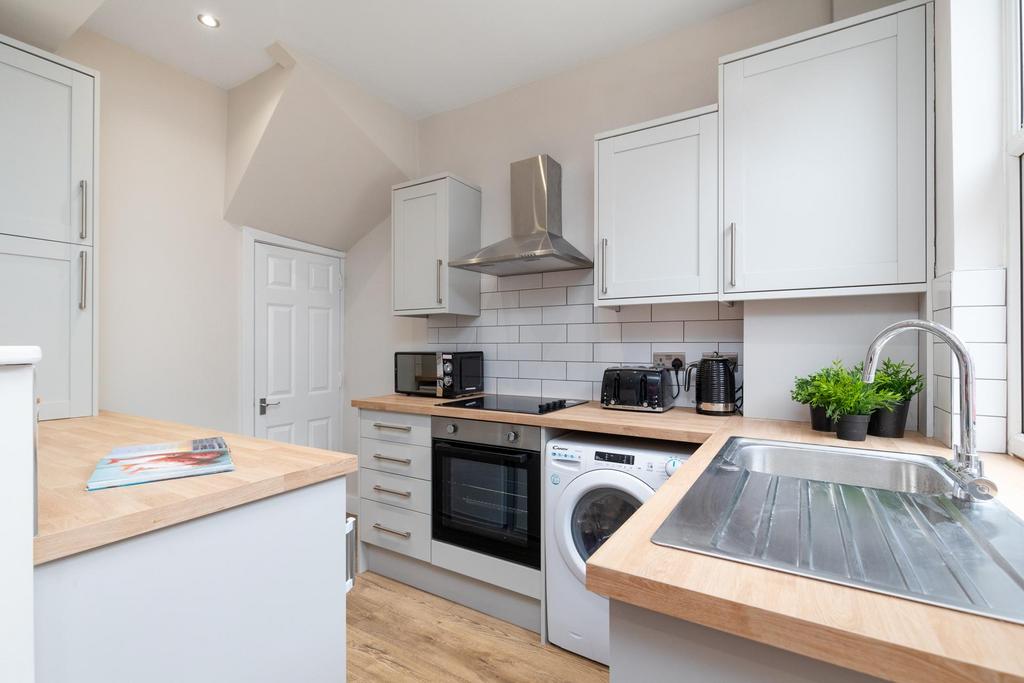 House in Leeds - View 4