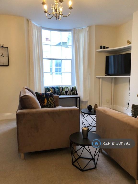 Apartment in Brighton - View 5
