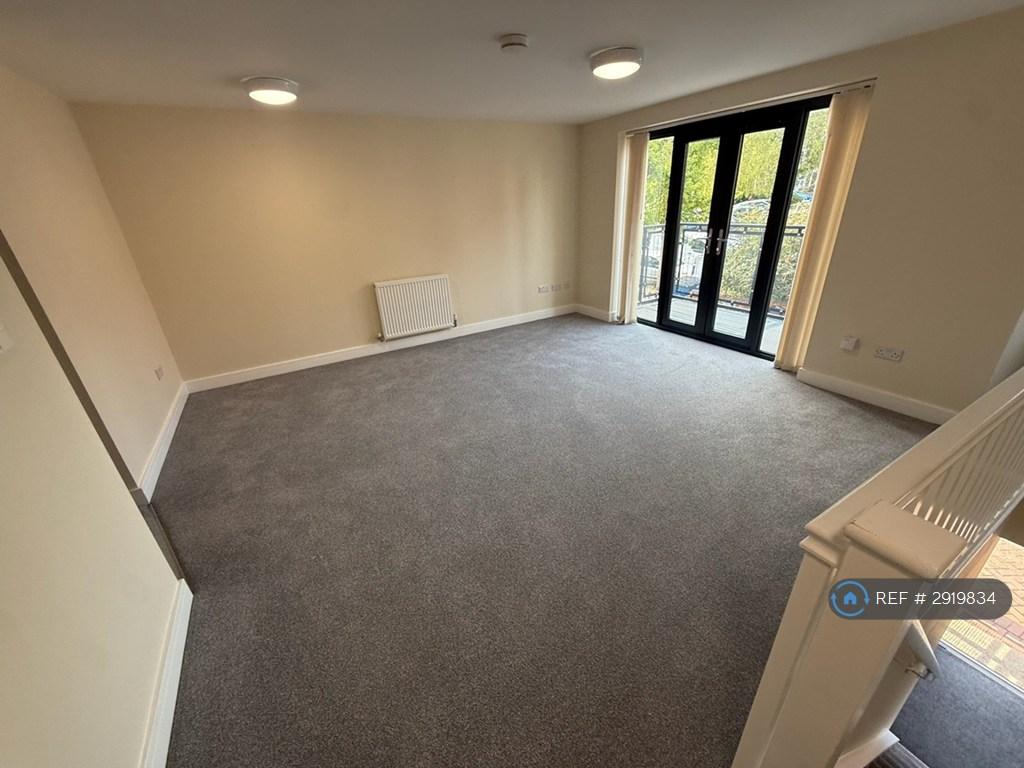 Apartment in Bristol - View 2