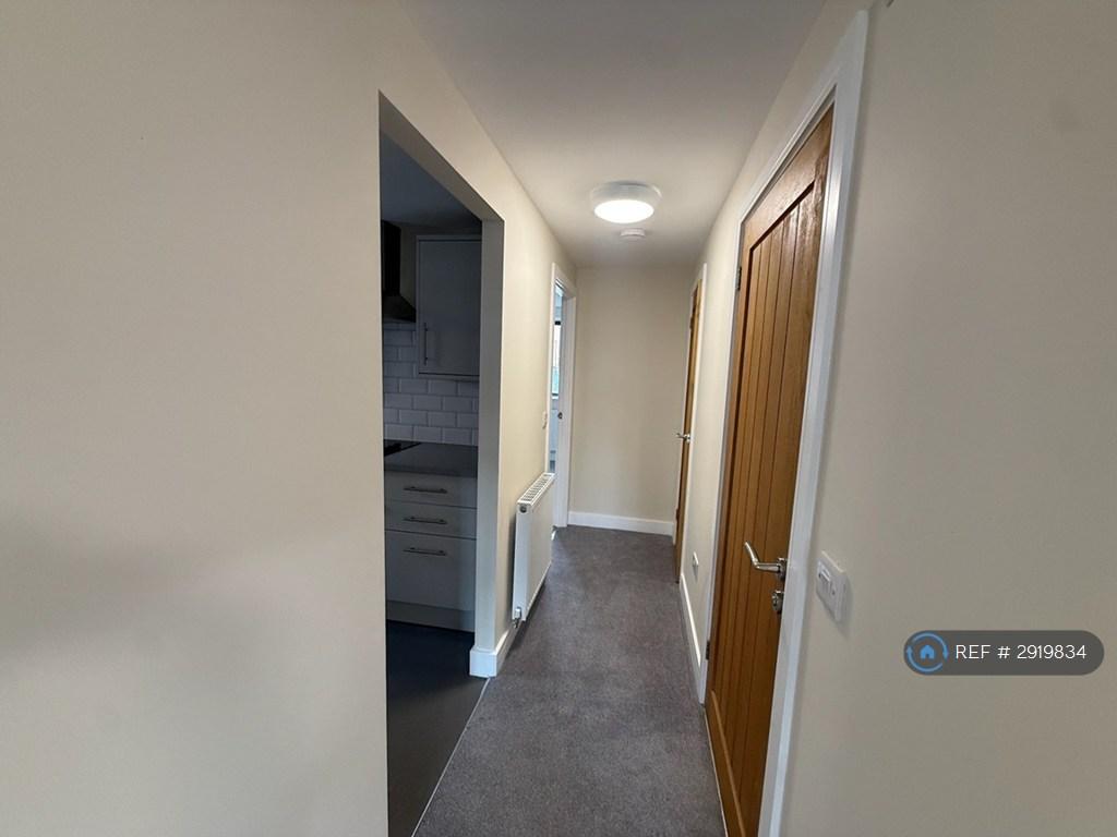 Apartment in Bristol - View 5