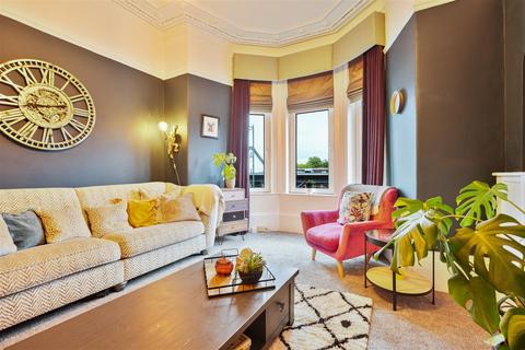 2 bedroom flat for sale, Main Street, Glasgow G71