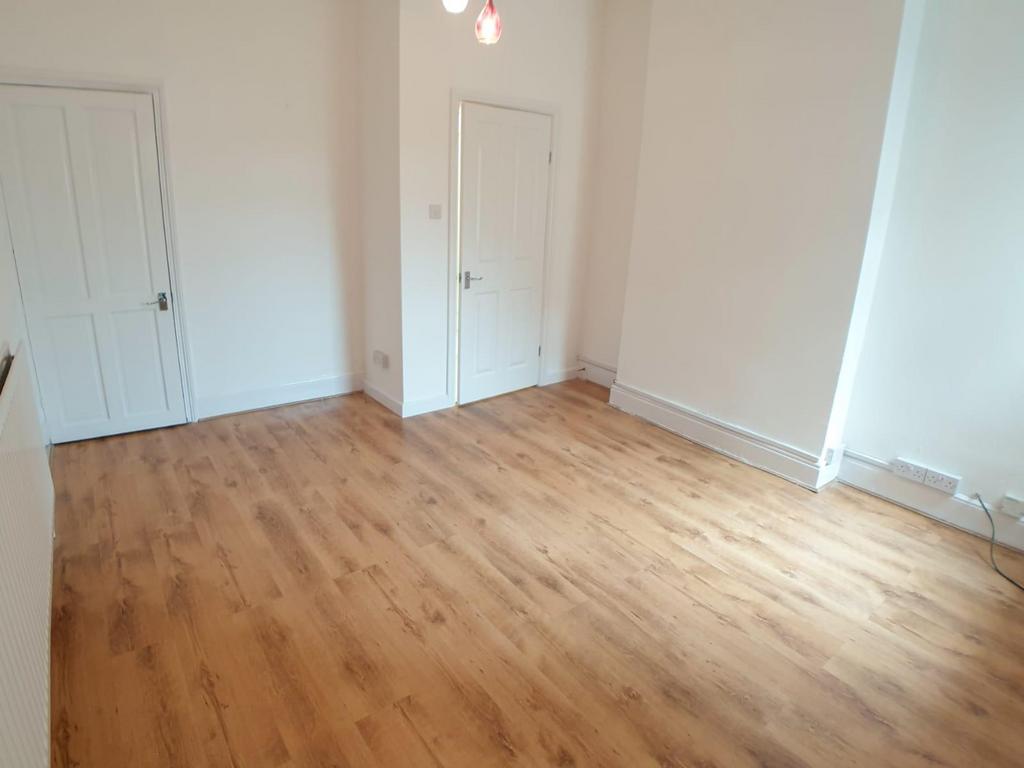 House in Birmingham, West Midlands - View 4