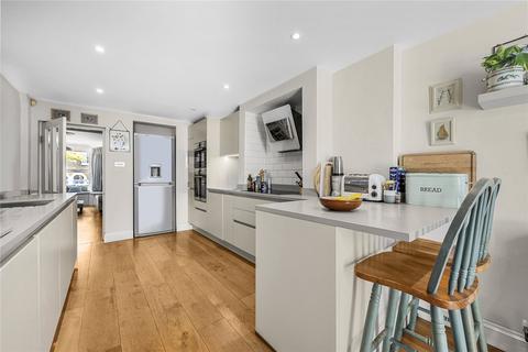 3 bedroom terraced house for sale, Ivanhoe Road, Camberwell, London, SE5