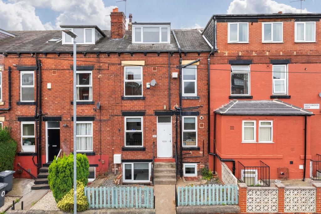 House in Leeds - View 2