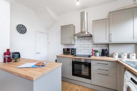 4 bedroom house to rent, Beechwood View, Leeds LS4