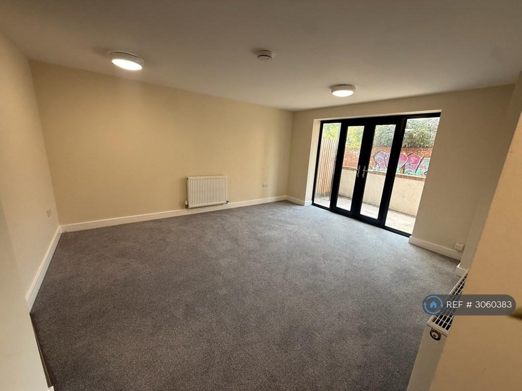 Apartment in Bristol - View 2