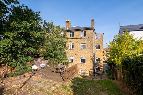 2 bedroom apartment for sale, Knollys Road, London SW16