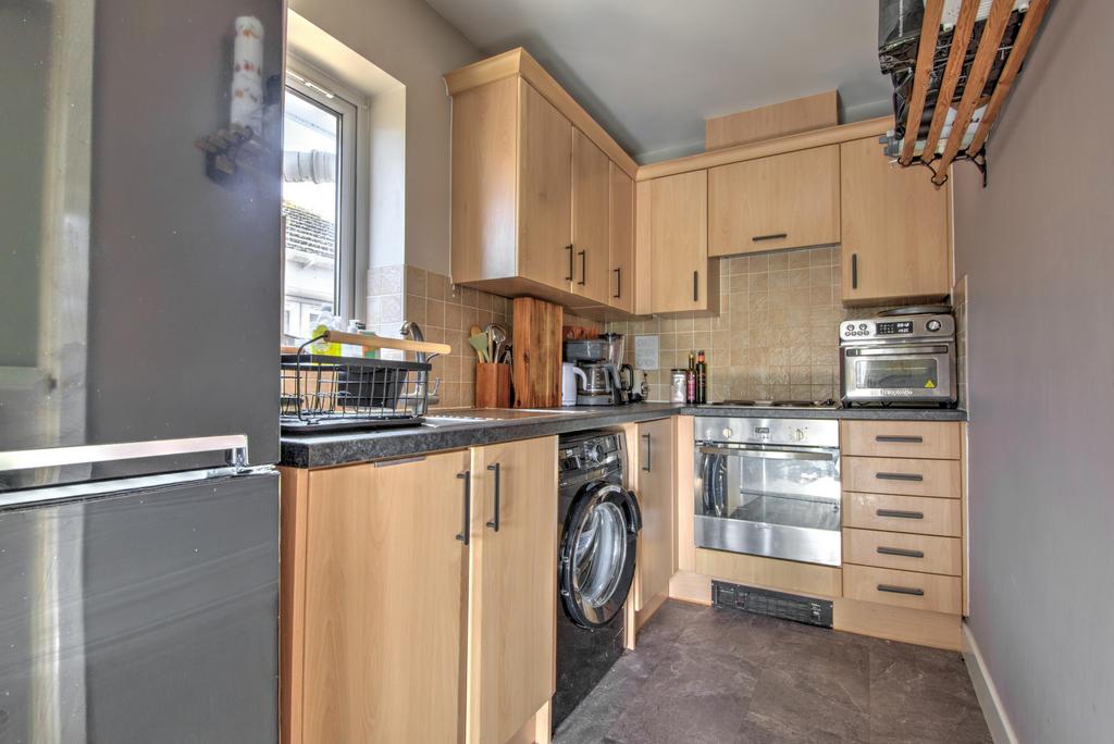 Apartment in Southampton - View 3