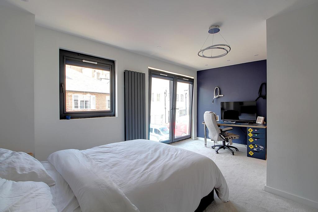 House in Hove - View 5