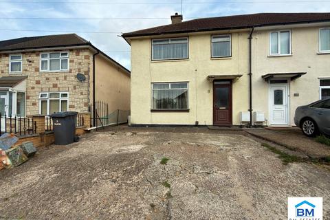 3 bedroom semi-detached house to rent, Blundell Road, Leicester LE5
