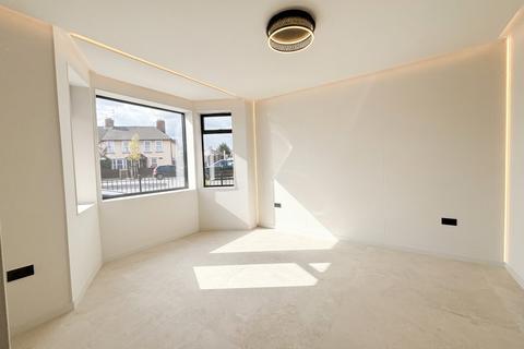 4 bedroom house to rent, Brookhill Road, Barnet, EN4