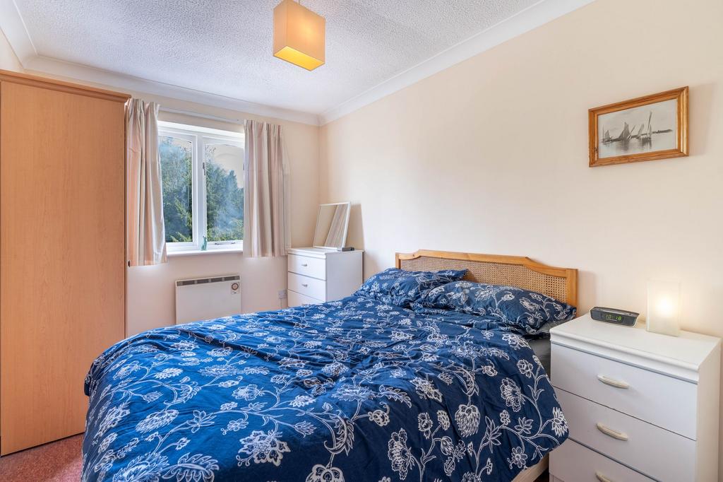 Apartment in Cambridge - View 5