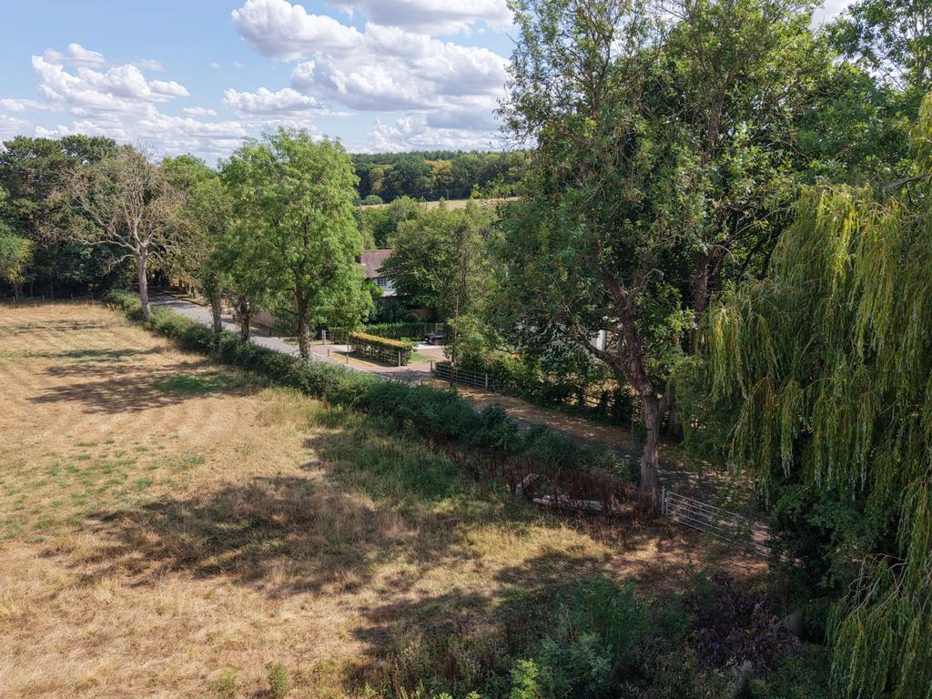 Wormley West End Road, Broxbourne, EN10 - View 4