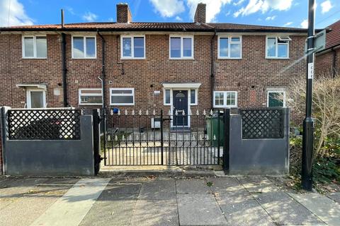 3 bedroom terraced house to rent, Sandpit Road, Bromley, BR1