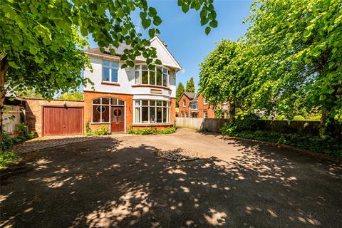 6 bedroom detached house for sale, Badby Road, Daventry, Northamptonshire, NN11