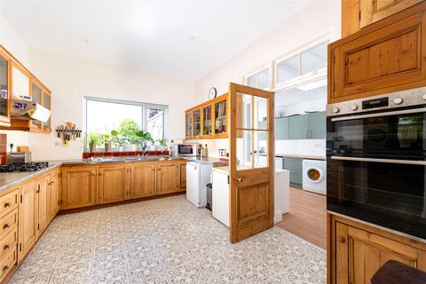 6 bedroom detached house for sale, Badby Road, Daventry, Northamptonshire, NN11