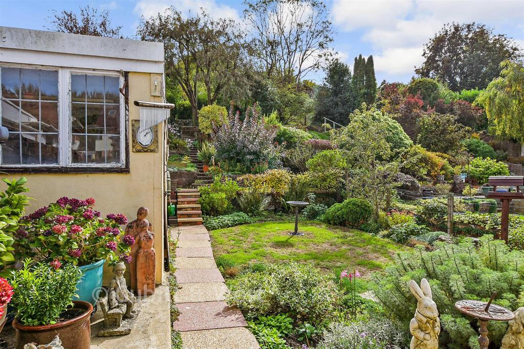 House in Brighton, Patcham, Hollingbury - View 3
