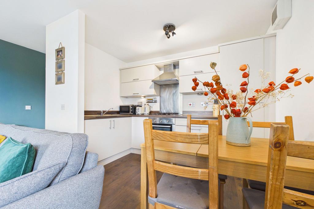 Apartment in Edinburgh, Lorne, Leith - More