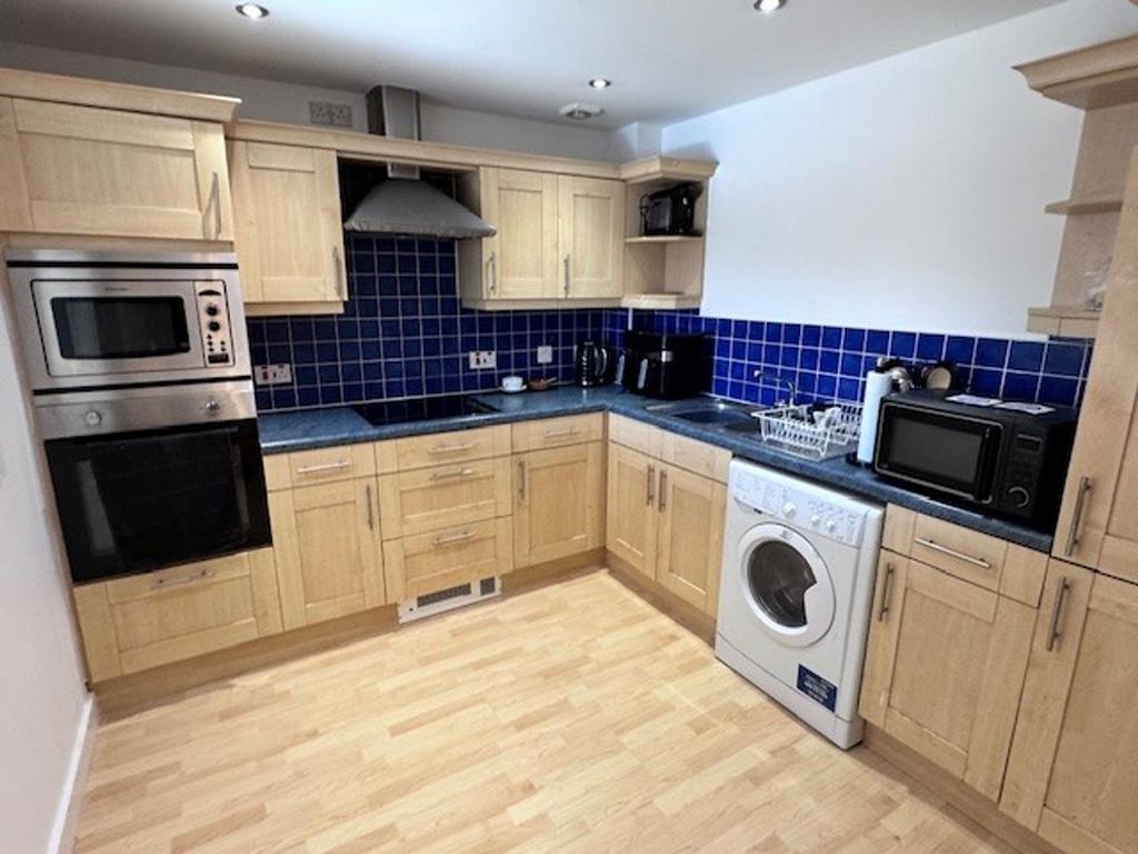 Apartment in Cardiff, Pontprennau - View 2