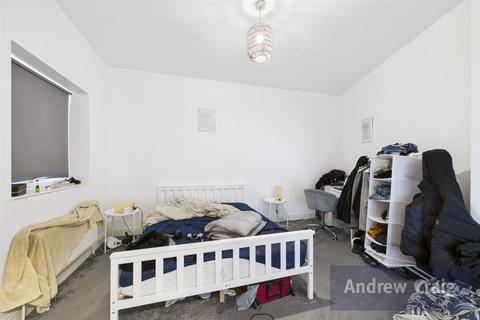 1 bedroom flat for sale, Whitehall Road, Gateshead