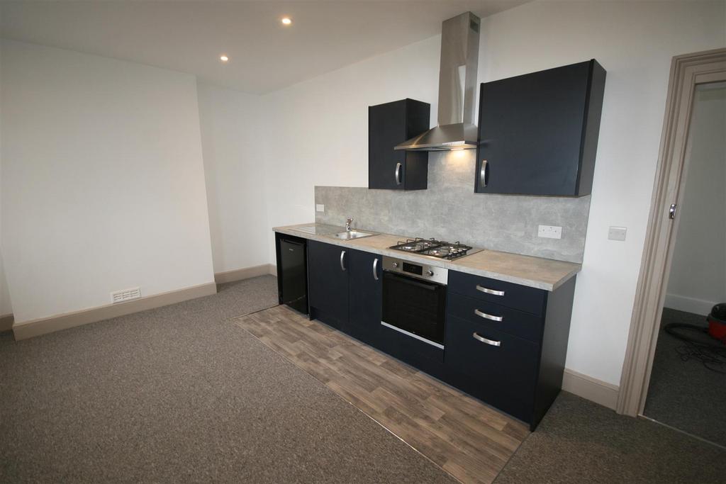 Apartment in Brighton - View 4