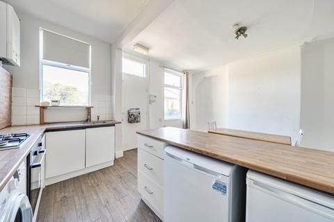 4 bedroom terraced house for sale, Wetherby Place, Burley, Leeds, LS4