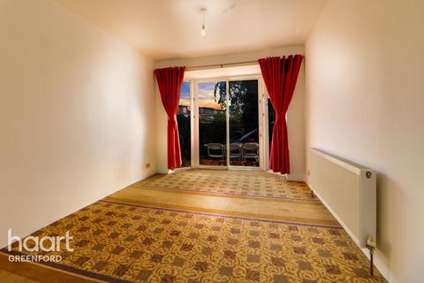 3 bedroom semi-detached house for sale, Derwent Road, Southall