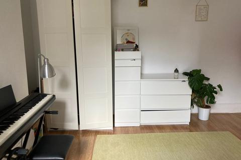3 bedroom flat to rent, Holloway, London N7