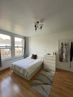 3 bedroom flat to rent, Holloway, London N7