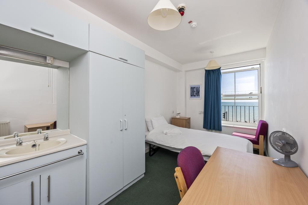 Apartment in Brighton - View 2
