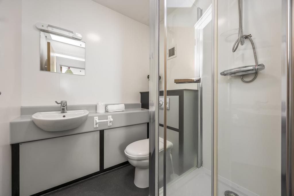 Apartment in Brighton - View 4