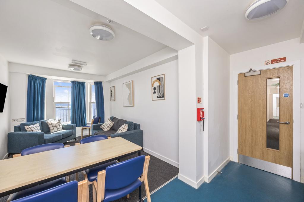 Apartment in Brighton - View 5