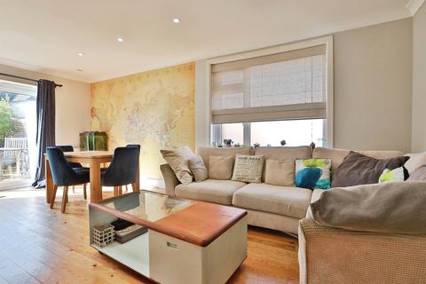 4 bedroom chalet for sale, Dingley Road, Poole