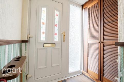 3 bedroom semi-detached house for sale, Malmesbury Close, Ipswich