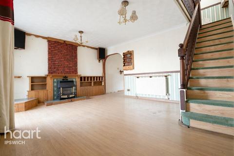 3 bedroom semi-detached house for sale, Malmesbury Close, Ipswich