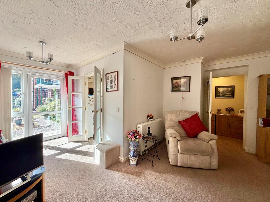 House in Southampton - View 2