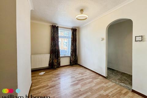 3 bedroom semi-detached house to rent, Hartley Street, IPSWICH