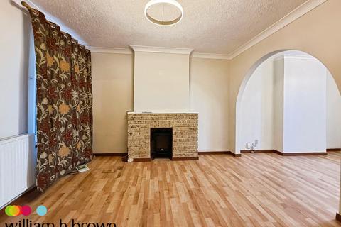 3 bedroom semi-detached house to rent, Hartley Street, IPSWICH