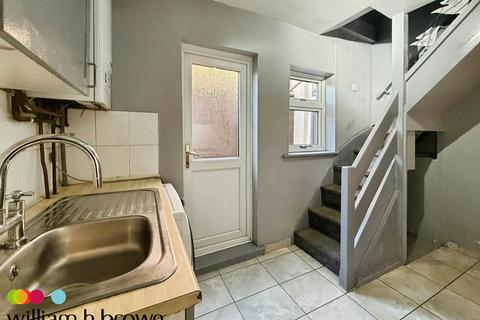 3 bedroom semi-detached house to rent, Hartley Street, IPSWICH