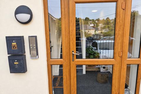2 bedroom flat to rent, 6 Corn Mill Apartments Blowing House Hill, St Austell