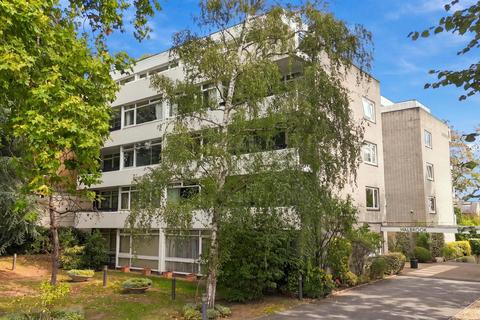 2 bedroom flat for sale, Woodford Road, South Woodford