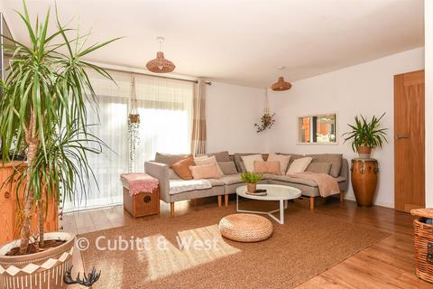 3 bedroom terraced house for sale, Argus Walk, Crawley RH11