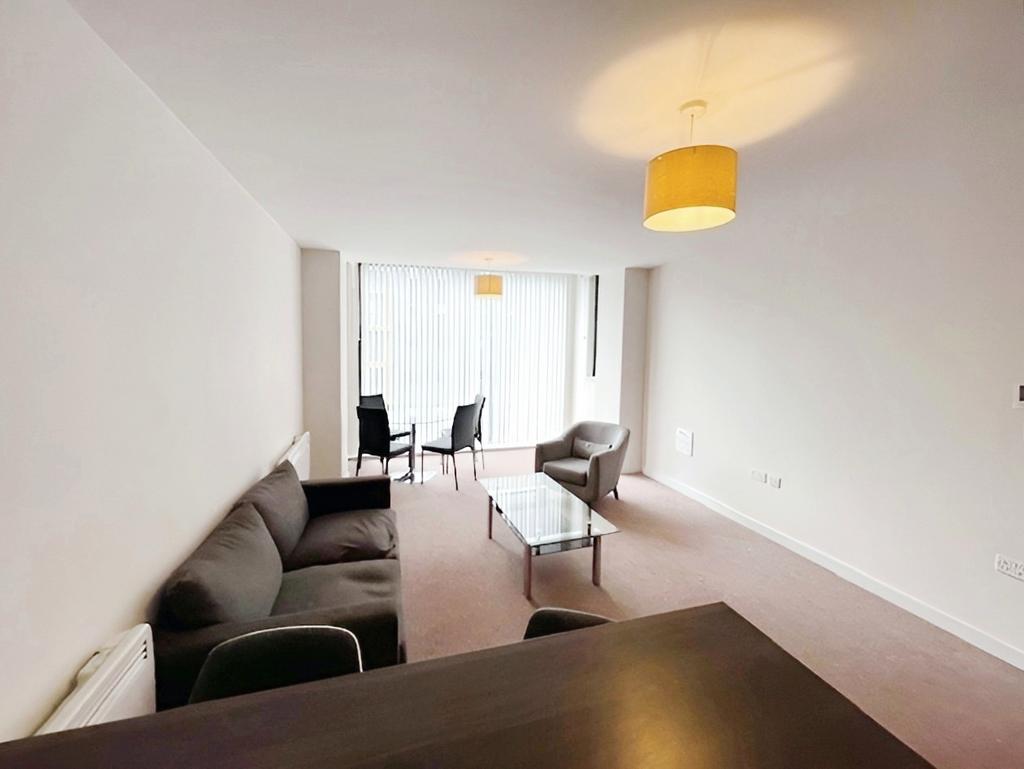 Apartment in 39 Potato Wharf - View 4