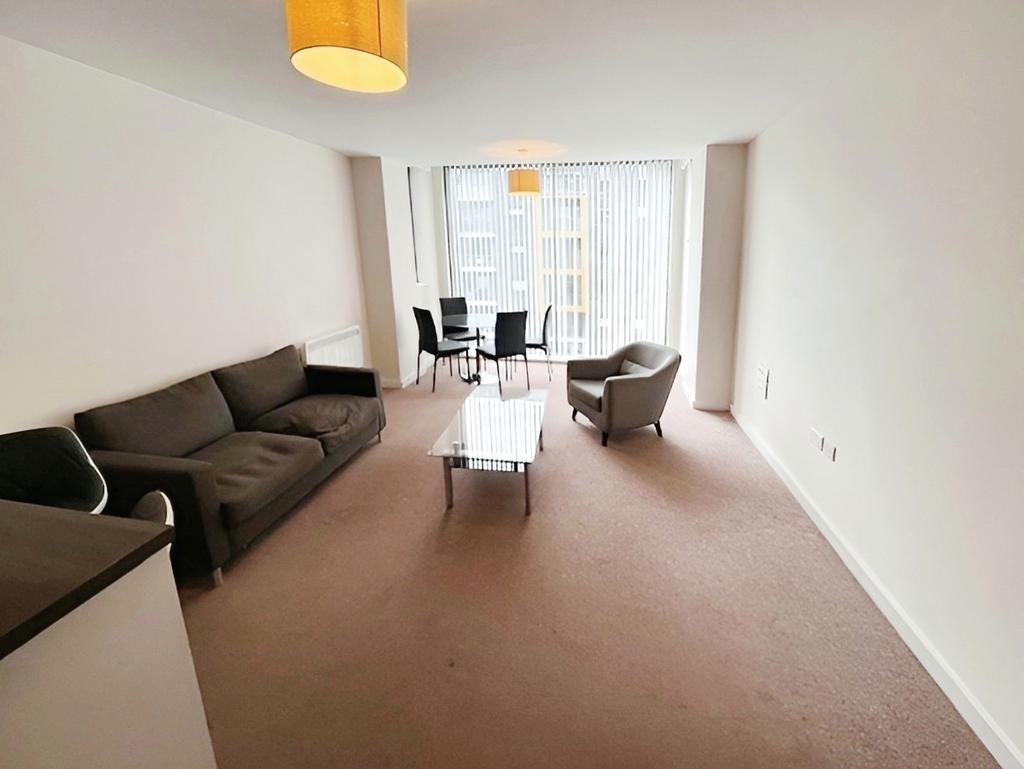 Apartment in 39 Potato Wharf - More