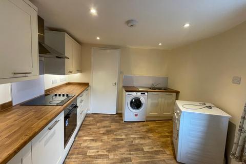 1 bedroom flat to rent, High Street , Devizes SN10