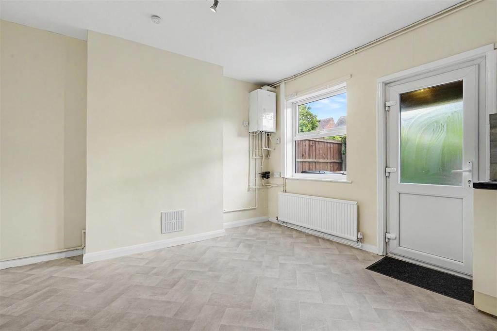 House in Nottingham, Royal Estate, Beeston - View 3