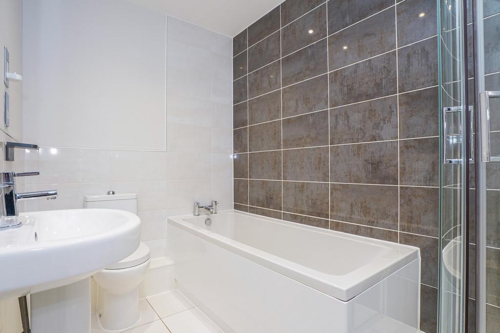 Apartment in Leeds - View 4